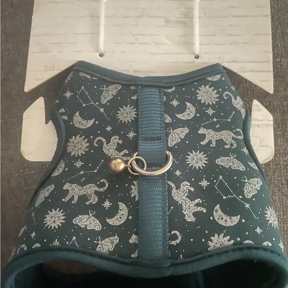 Whisker City Adult Cat Harness - Picture 4 of 4